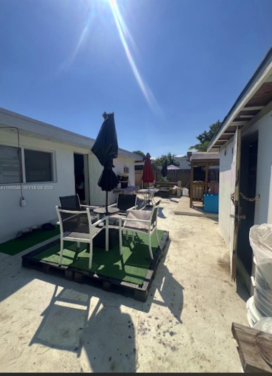 2373 NW 33rd St, Miami, FL 33142 — zdjęcie 4