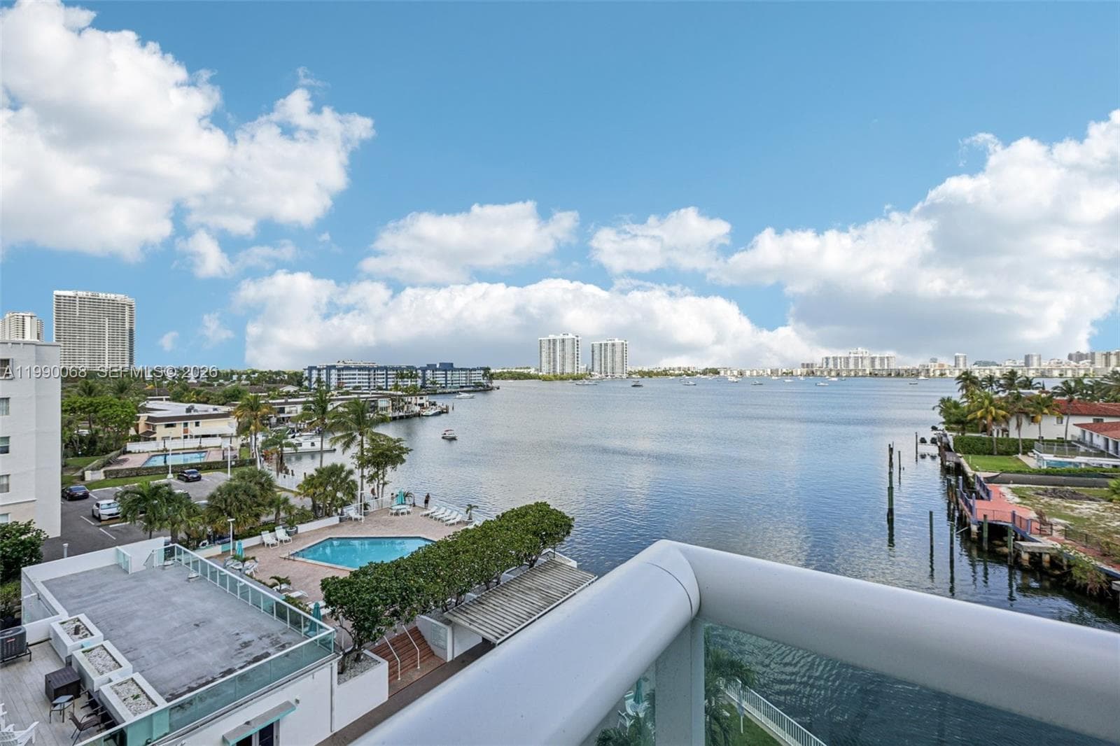 2841 NE 163rd St # 605, North Miami Beach, FL 33160 — zdjęcie 5