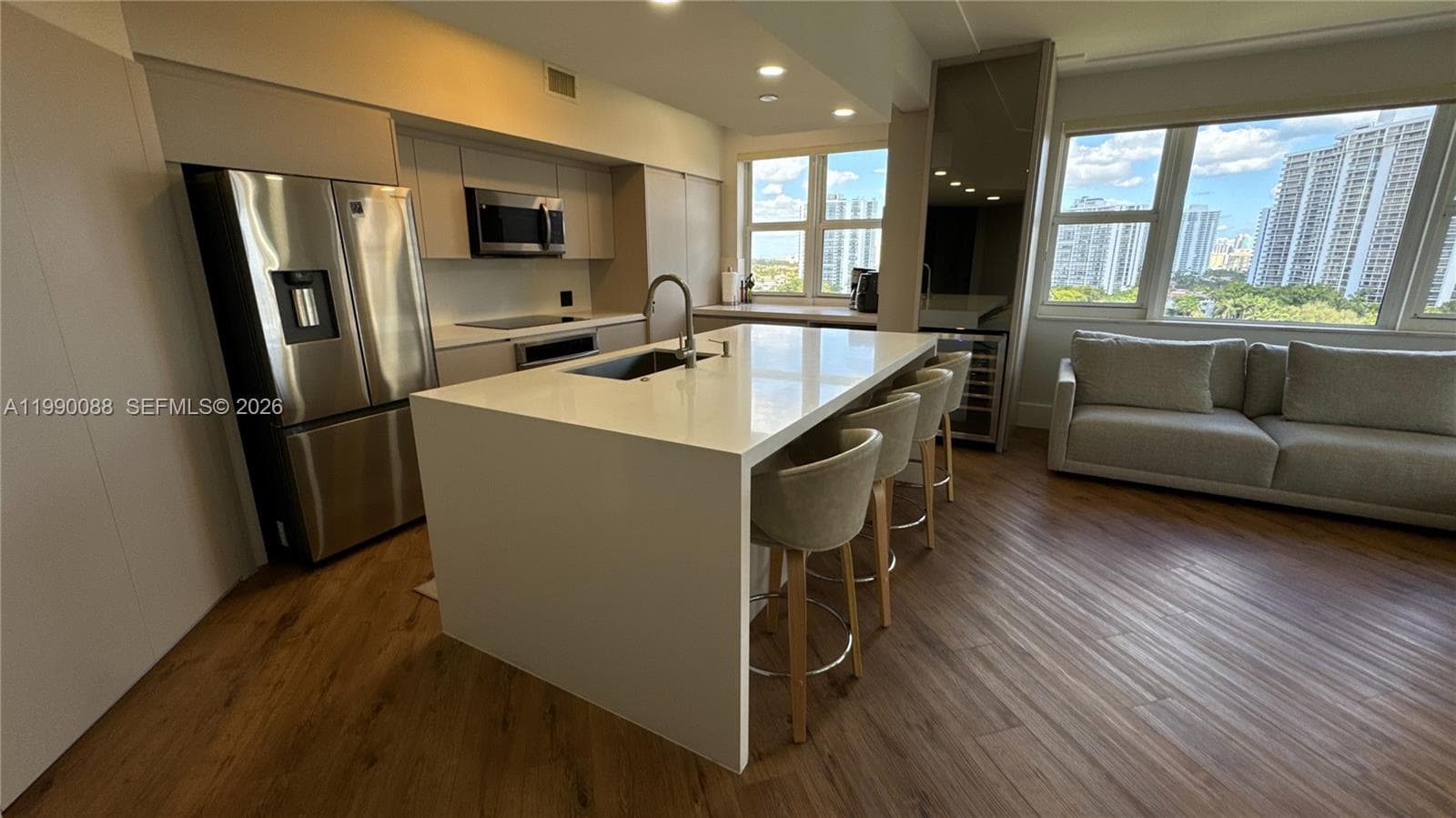 20000 E Country Club Dr # 1016, Aventura, FL 33180 — zdjęcie 2