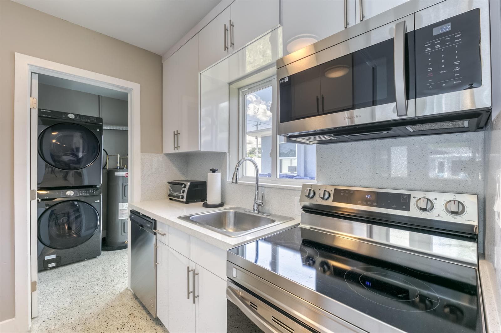 2025 NE 26th Street # 1-3, Wilton Manors, FL 33305 — zdjęcie 3