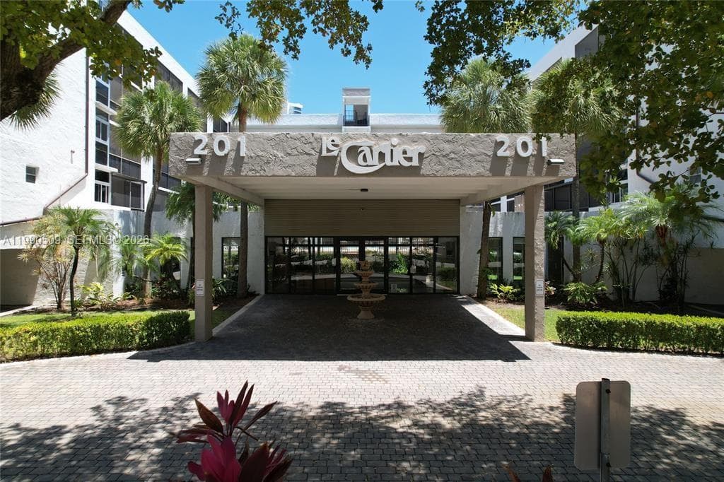 201 178th Dr # 423, Sunny Isles Beach, FL 33160
