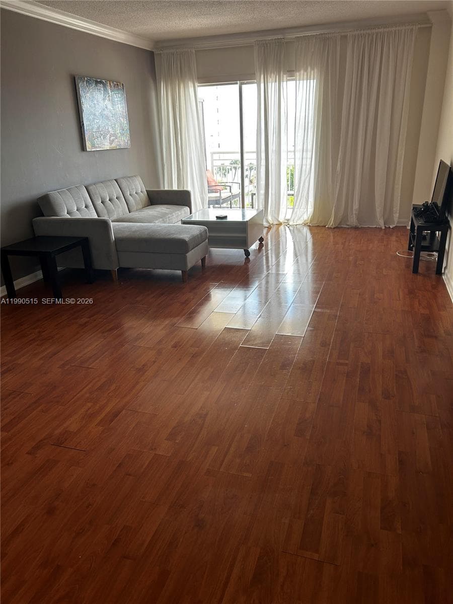 400 Kings Point Dr # 604, Sunny Isles Beach, FL 33160