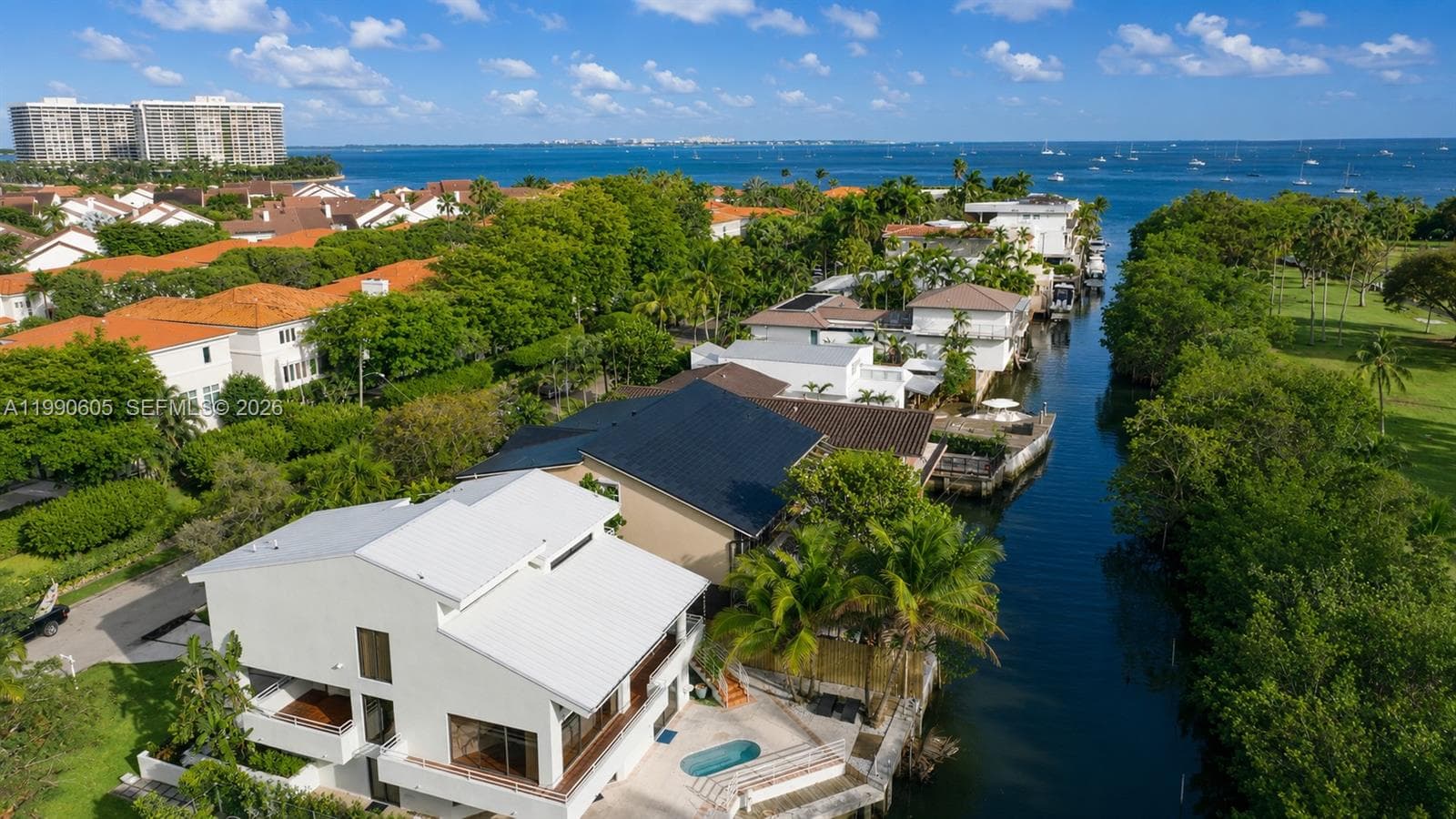 3520 Rockerman Rd, Miami, FL 33133 — zdjęcie 2