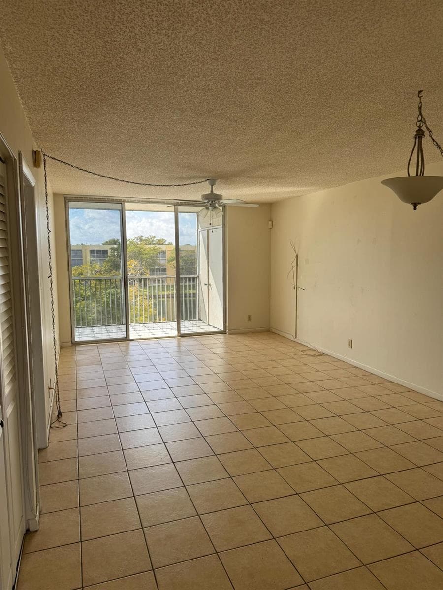 3141 NW 47th Terrace # 430, Lauderdale Lakes, FL 33319 — zdjęcie 3