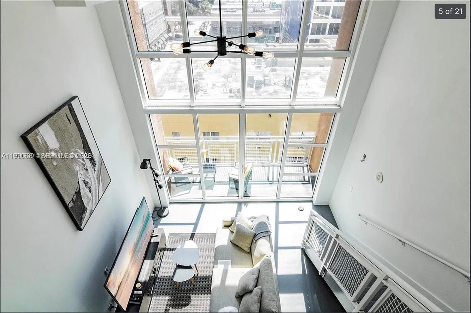 253 NE 2nd St # 617, Miami, FL 33132 — zdjęcie 2
