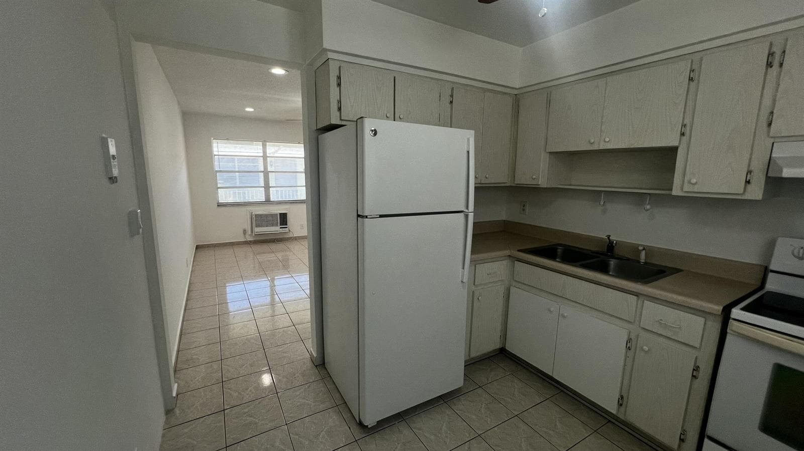 13 NE 2nd Avenue # 201, Dania Beach, FL 33004 — zdjęcie 5