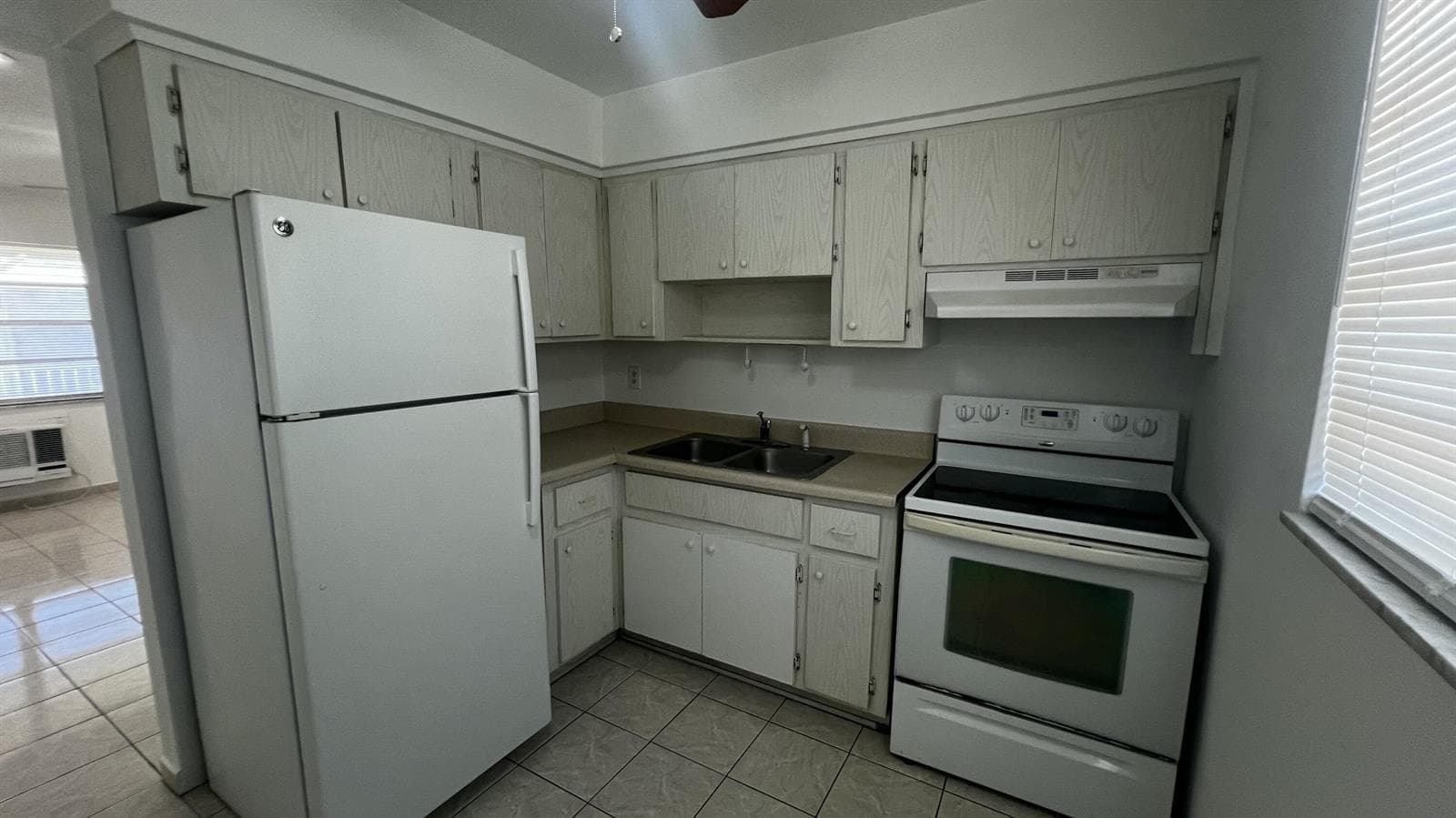 13 NE 2nd Avenue # 201, Dania Beach, FL 33004 — zdjęcie 4