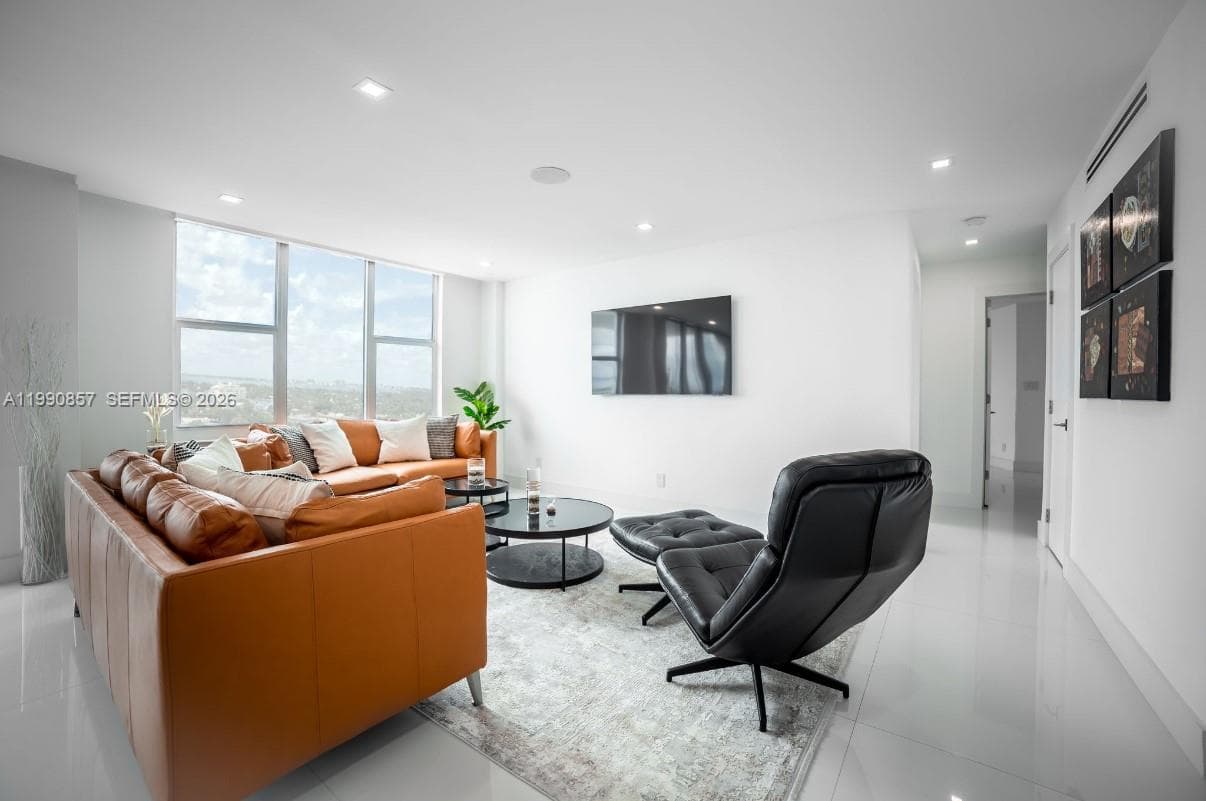 5600 Collins Ave # 14K, Miami Beach, FL 33140 — zdjęcie 2