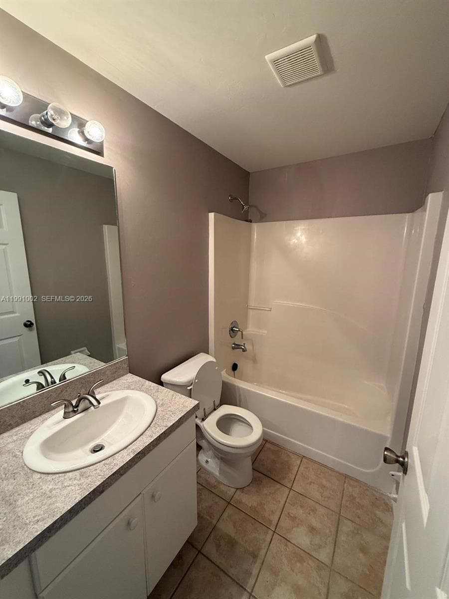 4412 26 Street  SW # 0, Lehigh Acres, FL 33973 — zdjęcie 2
