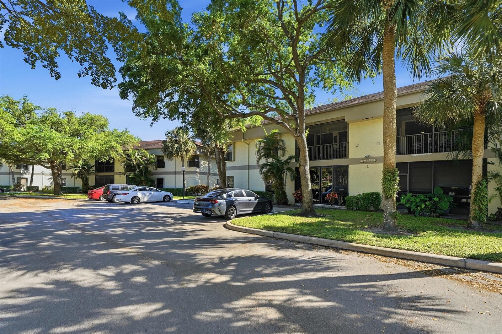 2928 Carambola Circle S, Coconut Creek, FL 33066 — zdjęcie 2