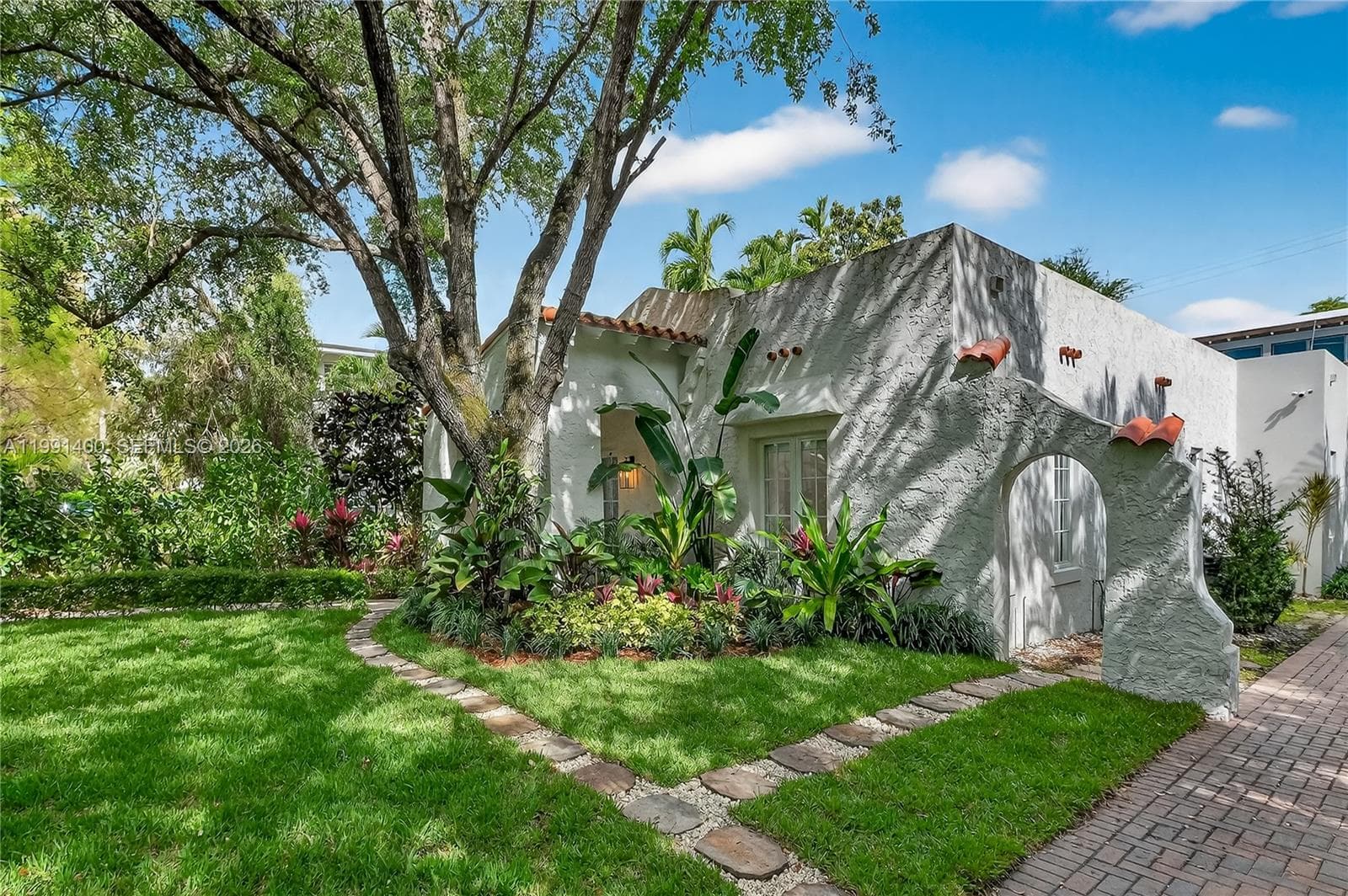 1109 Almeria Ave, Coral Gables, FL 33134 — zdjęcie 3