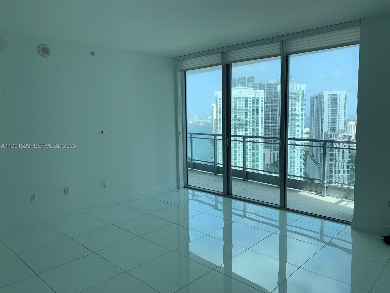 90 SW 3rd St # 3610, Miami, FL 33130 — zdjęcie 2