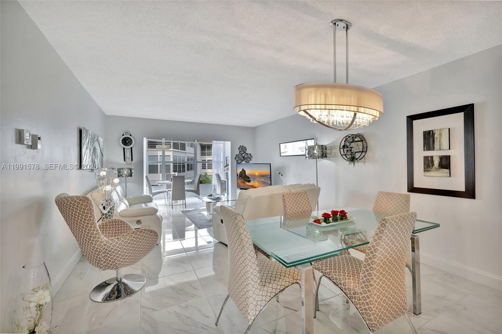 4705 NW 35th St # 501, Lauderdale Lakes, FL 33319 — zdjęcie 2