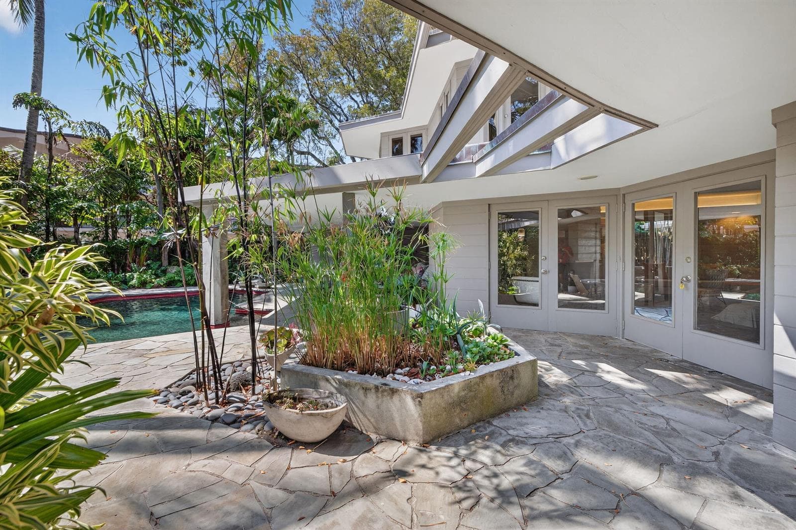 2040 Coral Reef Drive, Lauderdale By The Sea, FL 33062 — zdjęcie 3