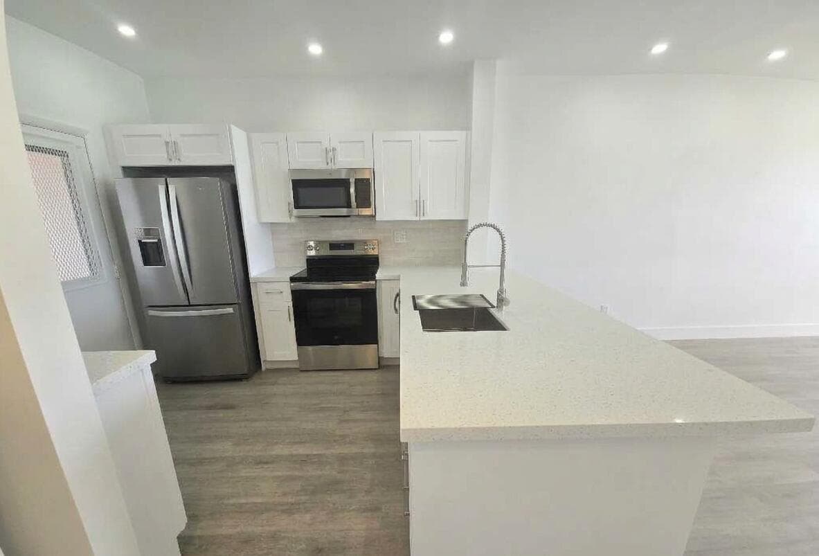 18555 NE 14th Avenue # 709, Miami, FL 33179 — zdjęcie 5