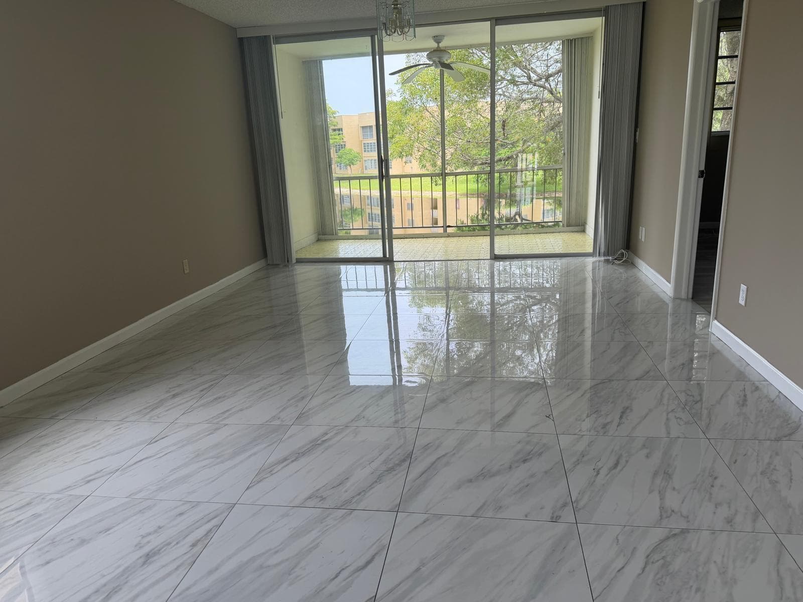 5750 NW 64th Avenue # 201, Tamarac, FL 33319 — zdjęcie 5