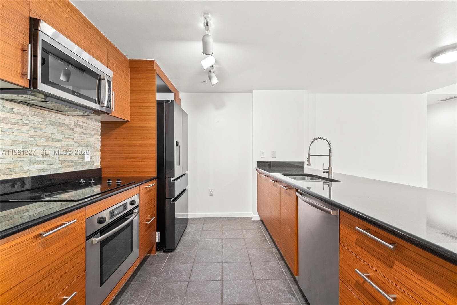 50 Biscayne Blvd # 4111, Miami, FL 33132 — zdjęcie 4