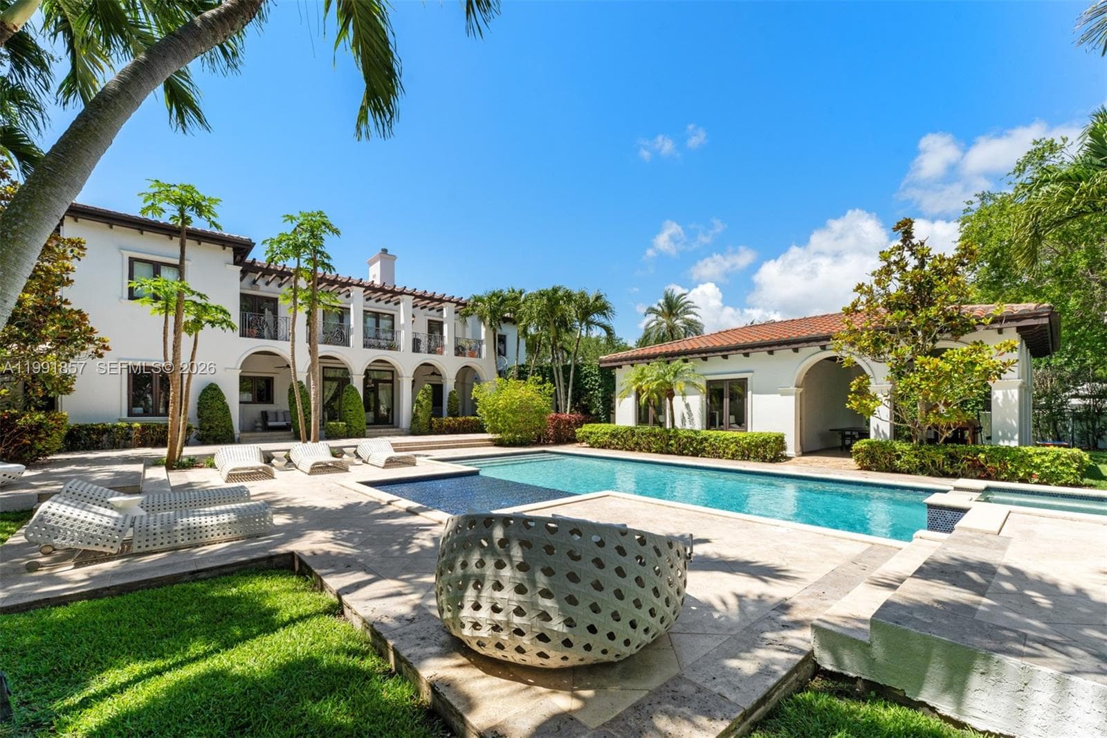 12575 Pine Needle Ln, Pinecrest, FL 33156 — zdjęcie 2