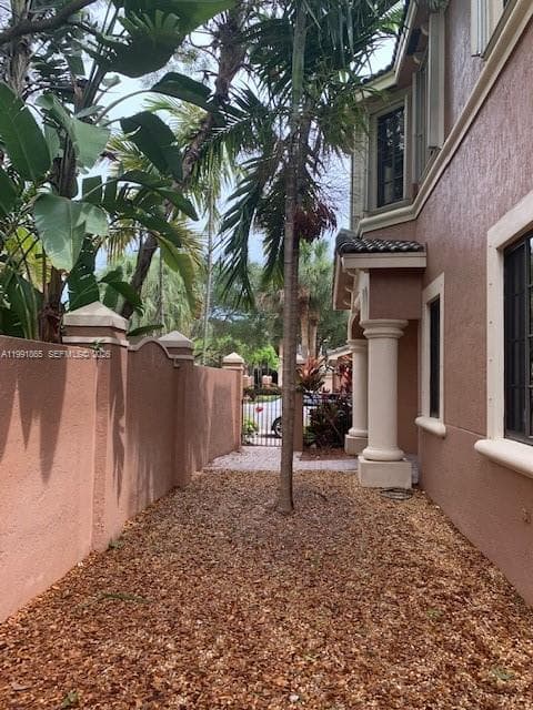 2800 Kinsington Cir, Weston, FL 33332 — zdjęcie 4