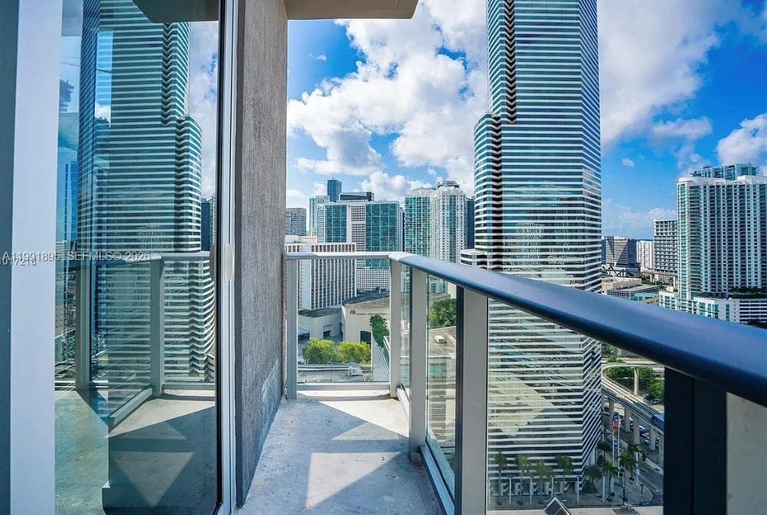 151 SE 1st St # 2411, Miami, FL 33131 — zdjęcie 2