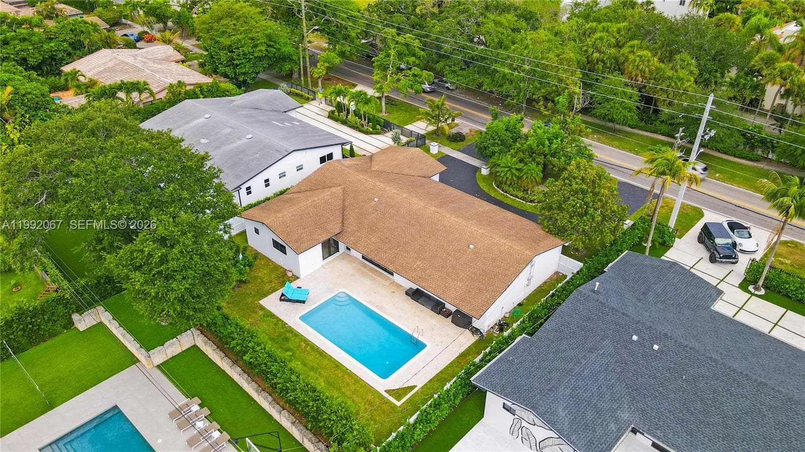 1850 NE 199th St, Miami, FL 33179