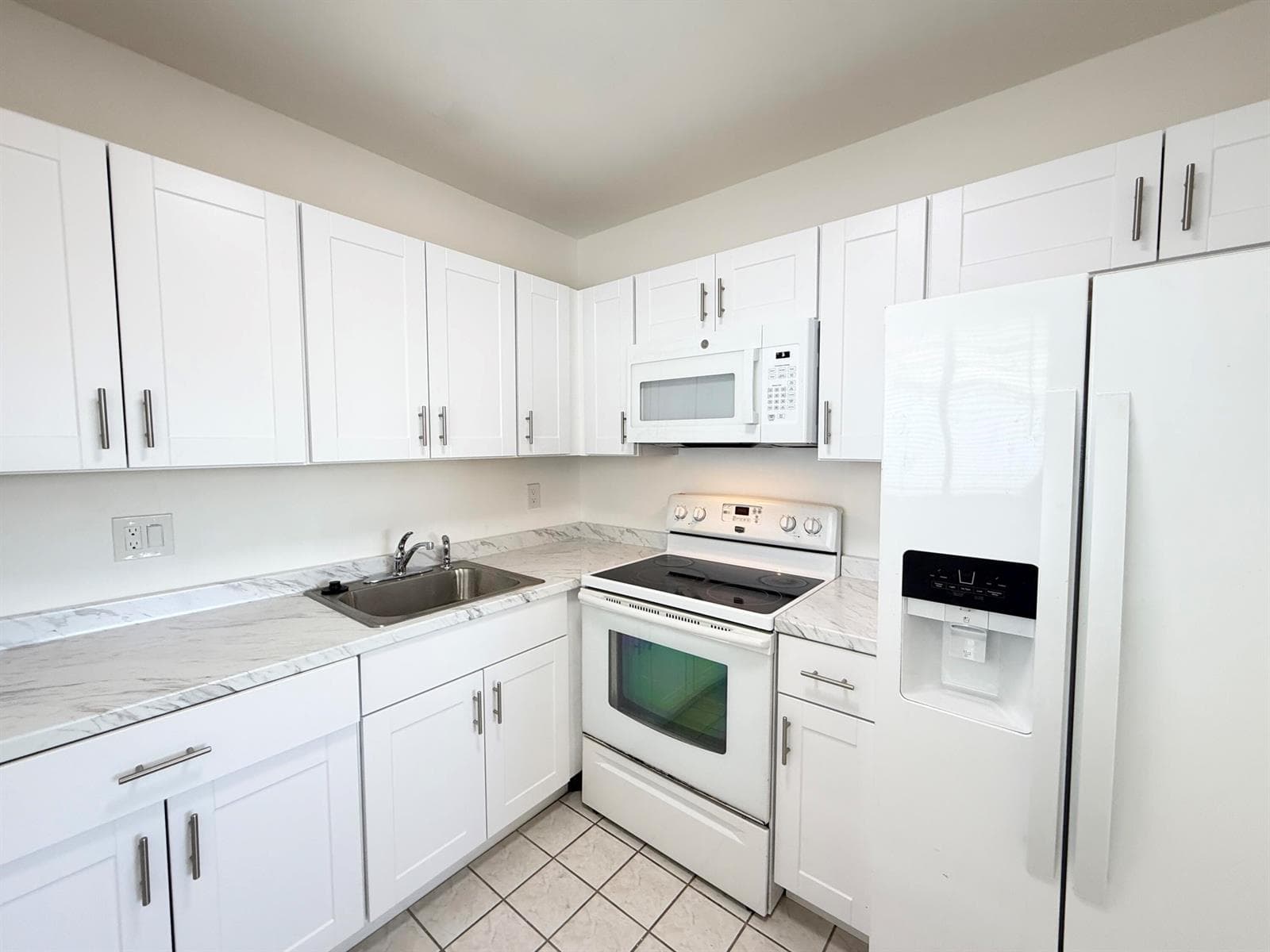 3402 Cynthia Lane # 205, FL 33461 — zdjęcie 4