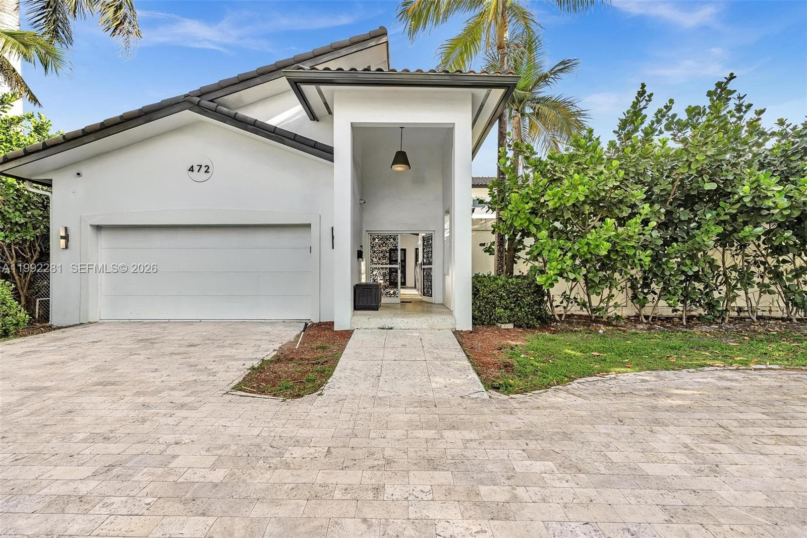 472 Sunset Dr, Hallandale Beach, FL 33009 — zdjęcie 2