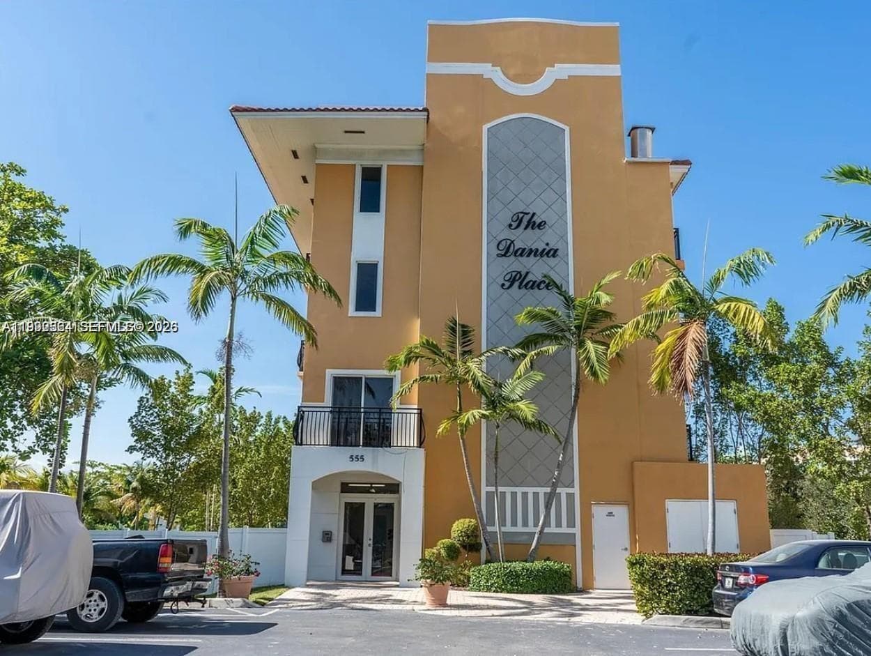 555 E Dania Beach Blvd # 5, Dania Beach, FL 33004