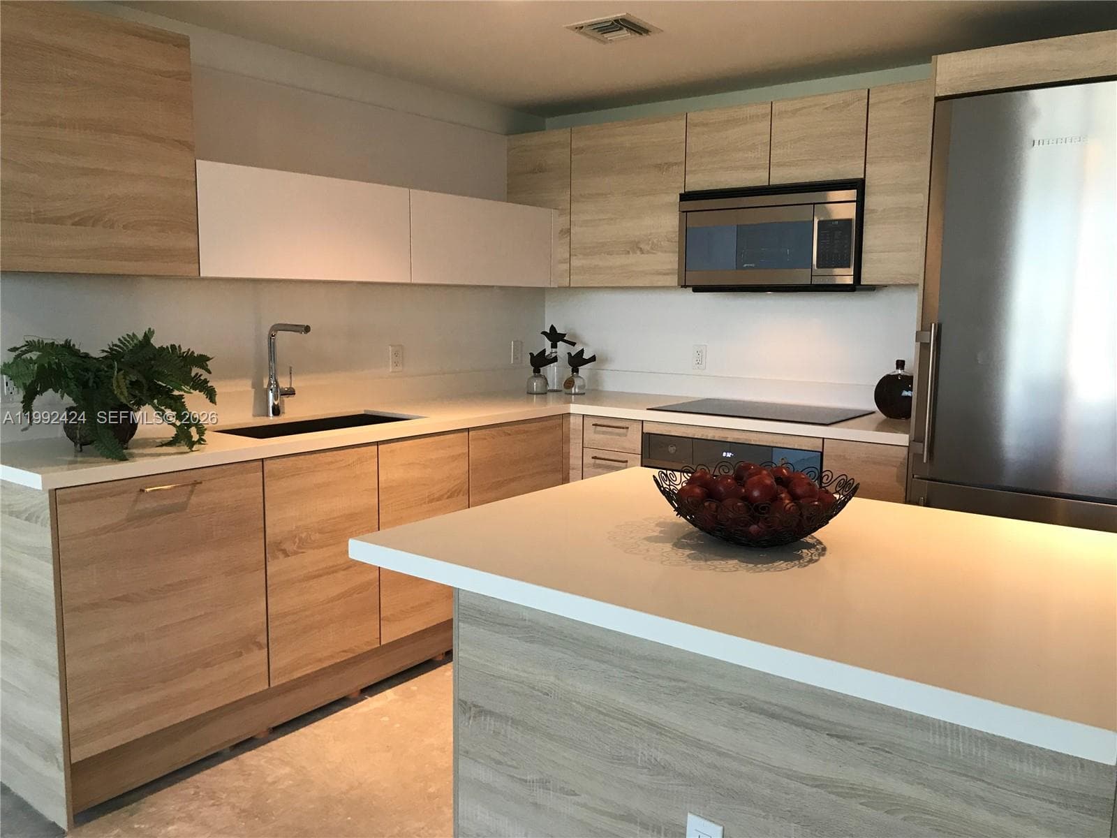 16385 Biscayne Blvd # 2206, North Miami Beach, FL 33160 — zdjęcie 3