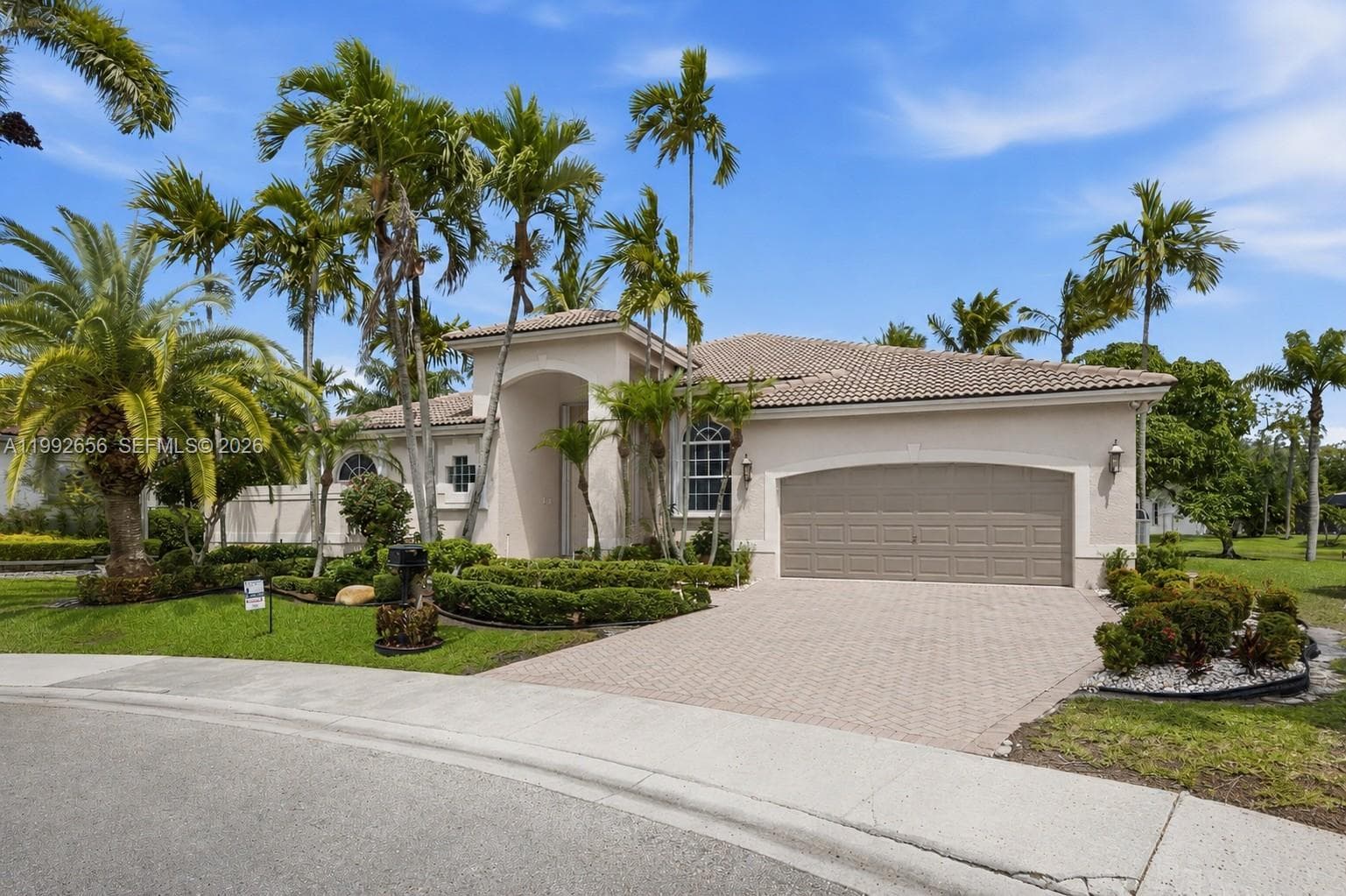 3038 Lakewood Dr, Weston, FL 33332 — zdjęcie 2