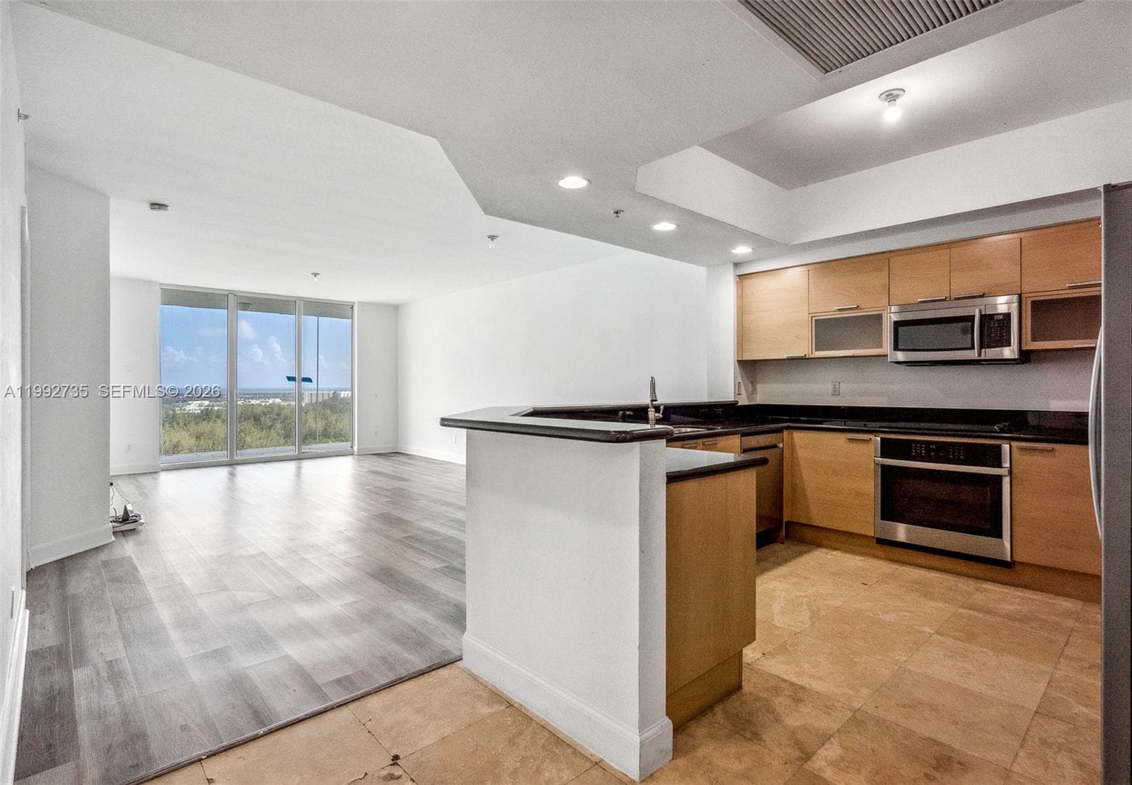 14951 Royal Oaks Ln # 1706, North Miami, FL 33181 — zdjęcie 3