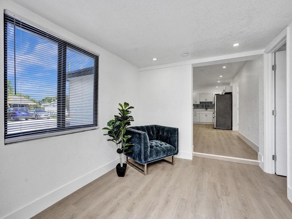 3661 NE 8th Avenue, Oakland Park, FL 33334 — zdjęcie 3