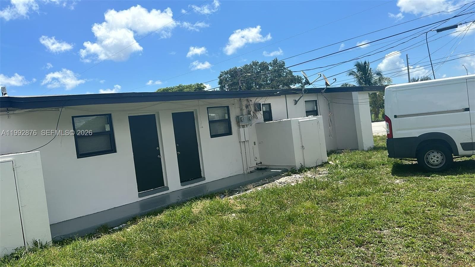 2005 Ali Baba Ave, Opa-Locka, FL 33054 — zdjęcie 2