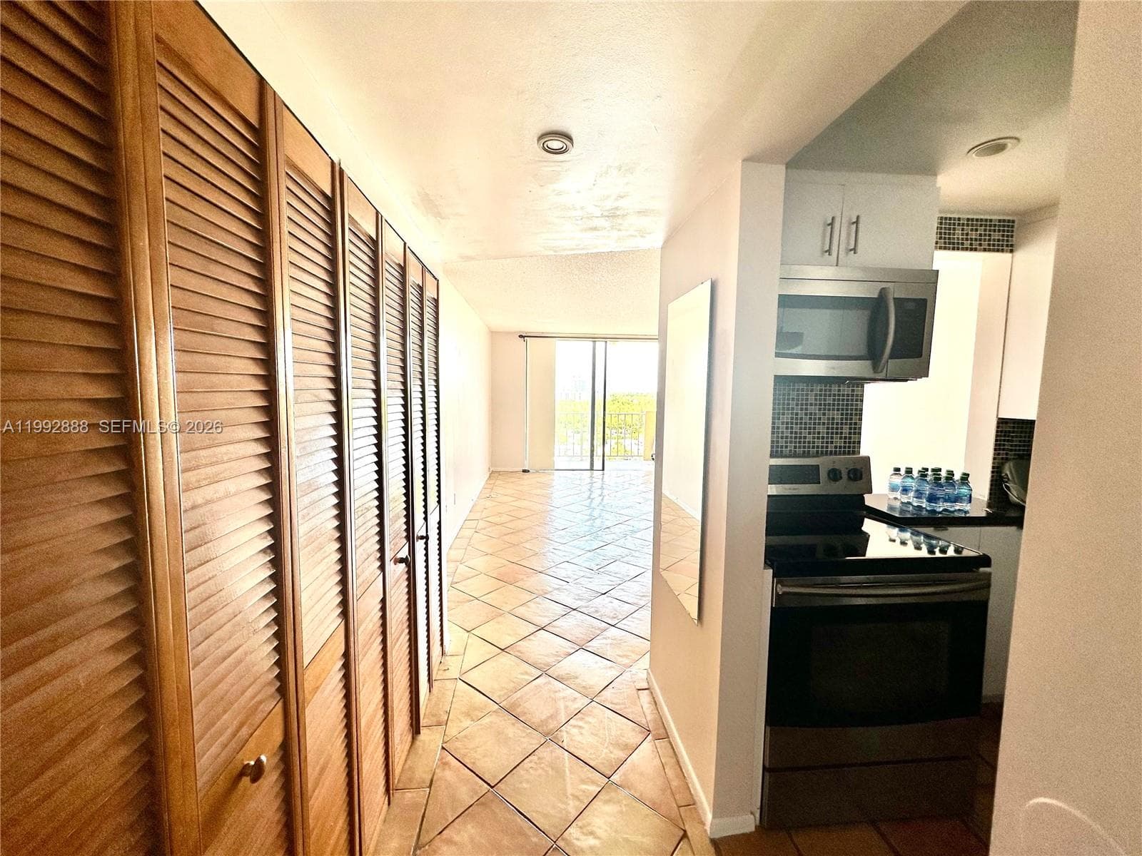 2350 NE 135th St # 1101, North Miami, FL 33181 — zdjęcie 5