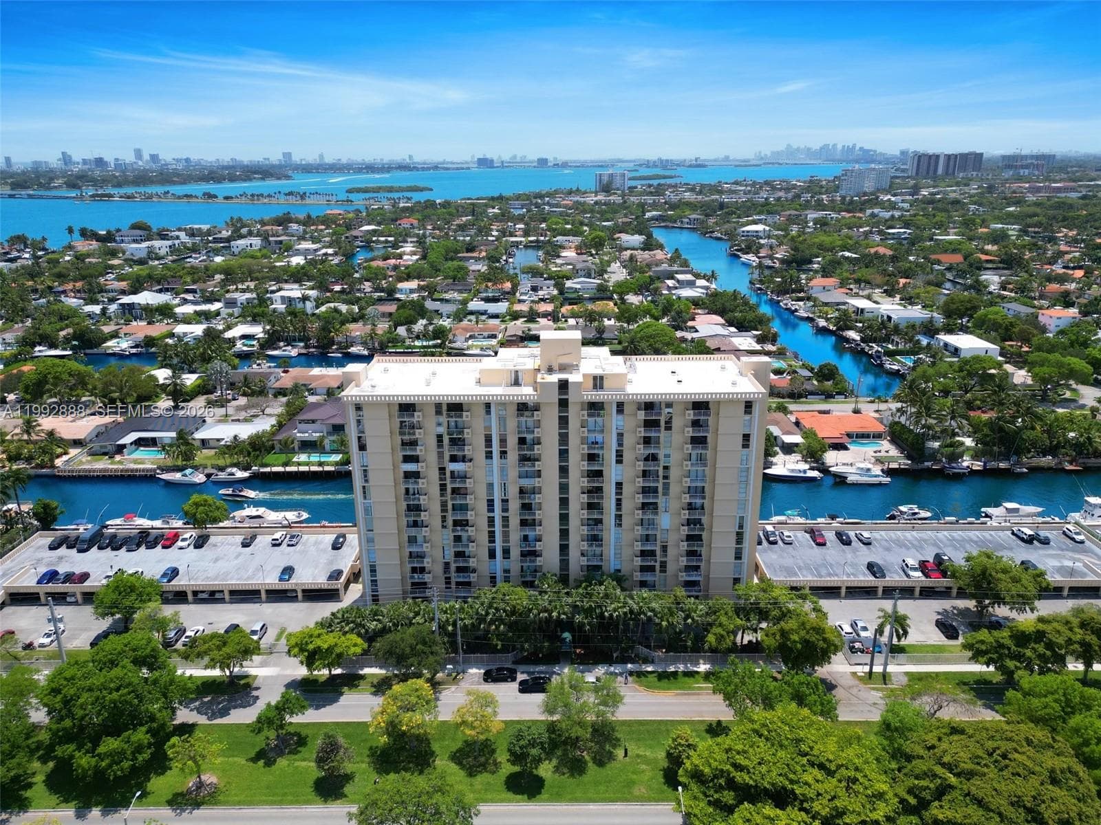 2350 NE 135th St # 1101, North Miami, FL 33181 — zdjęcie 4