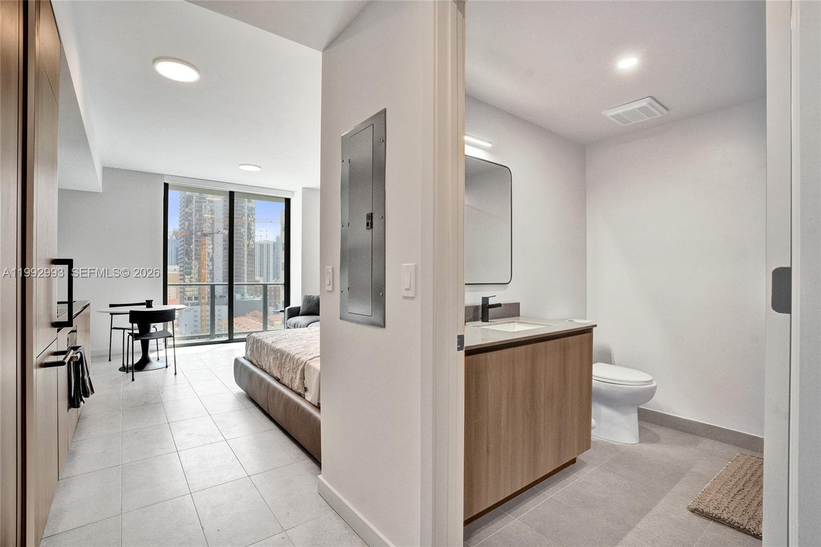 121 NE 5th Street # 1404, Miami, FL 33132 — zdjęcie 2
