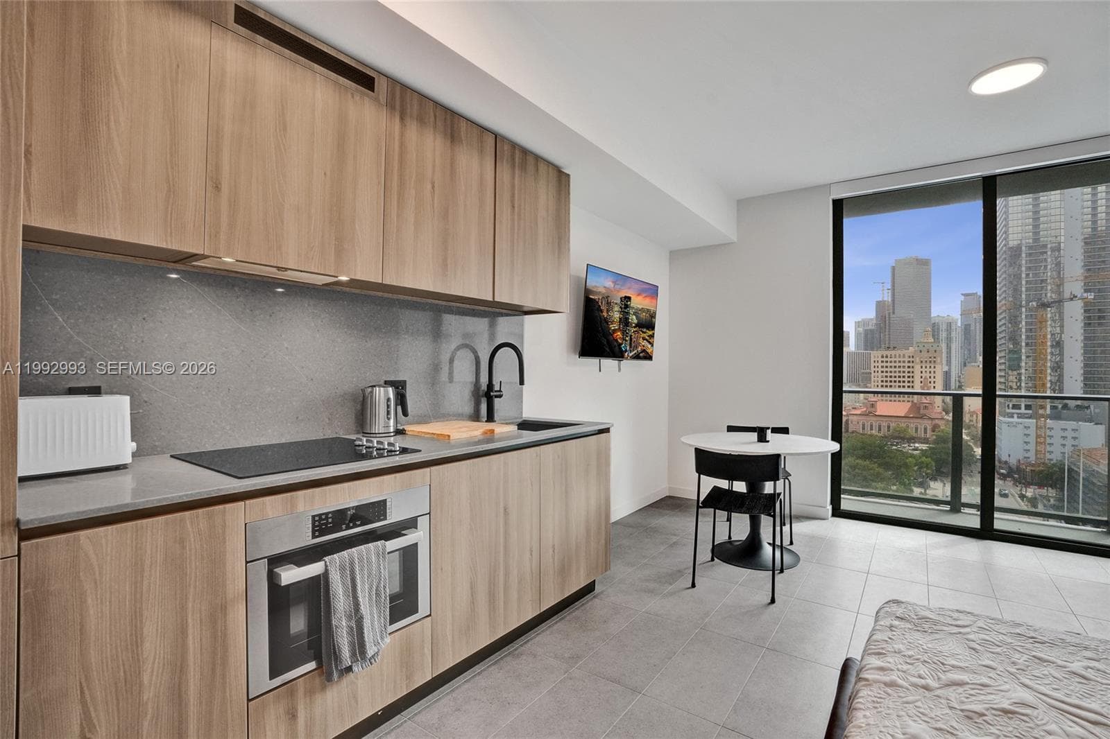 121 NE 5th Street # 1404, Miami, FL 33132 — zdjęcie 4
