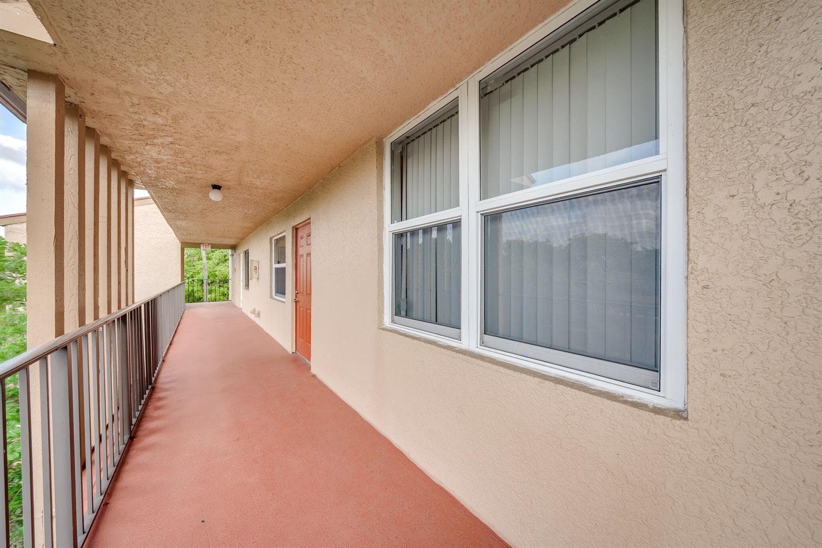 7301 NW 1st Street # 402, Margate, FL 33063 — zdjęcie 4