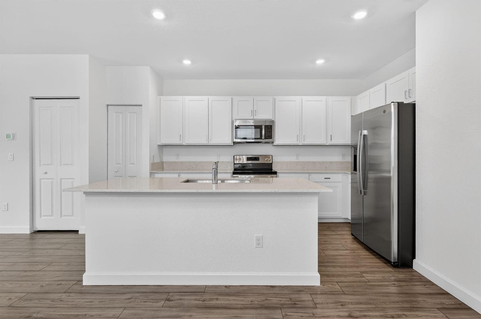 211 SE Woodbark Street, Port St. Lucie, FL 34984 — zdjęcie 4