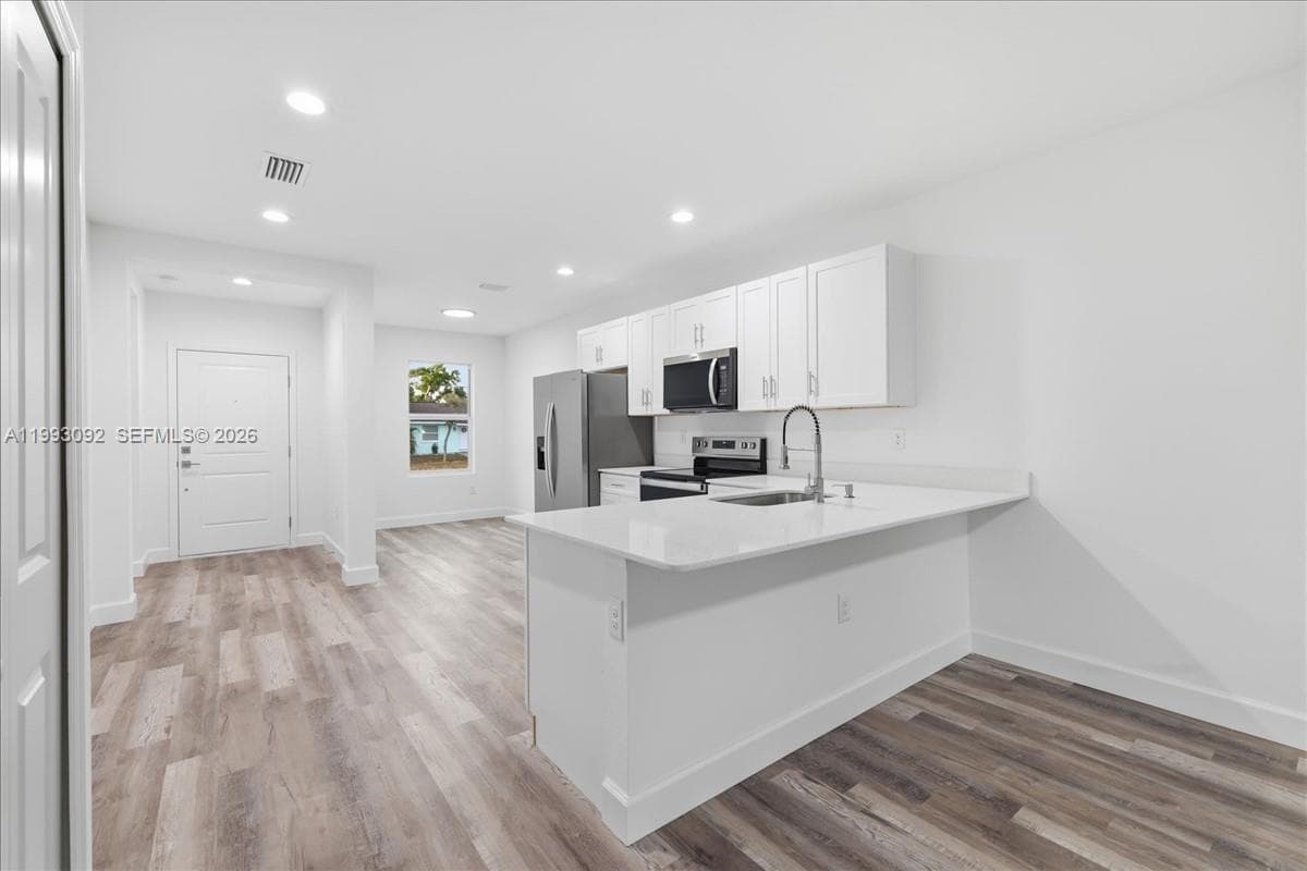 9275 Anita Ave, Port Charlotte, FL 34224 — zdjęcie 3