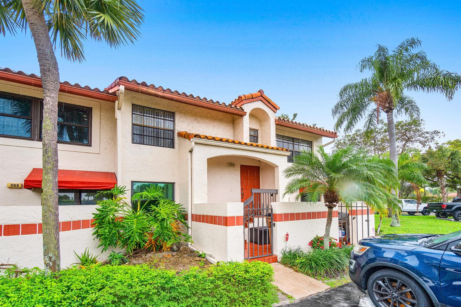 312 Liberty Court, Deerfield Beach, FL 33442 — zdjęcie 2