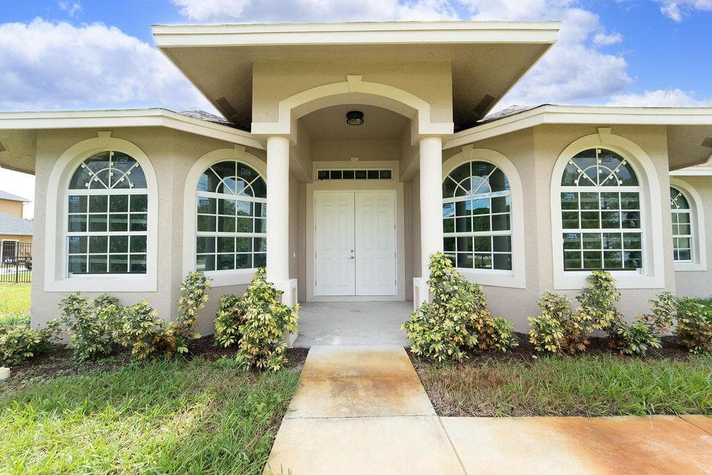 376 SW Paar Drive, Port St. Lucie, FL 34953 — zdjęcie 2