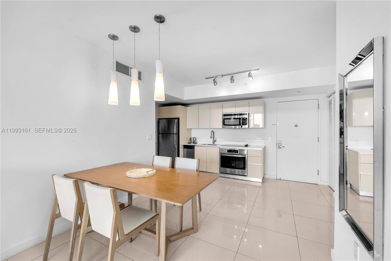 2602 E Hallandale Beach Blvd # R2805, Hallandale Beach, FL 33009 — zdjęcie 5