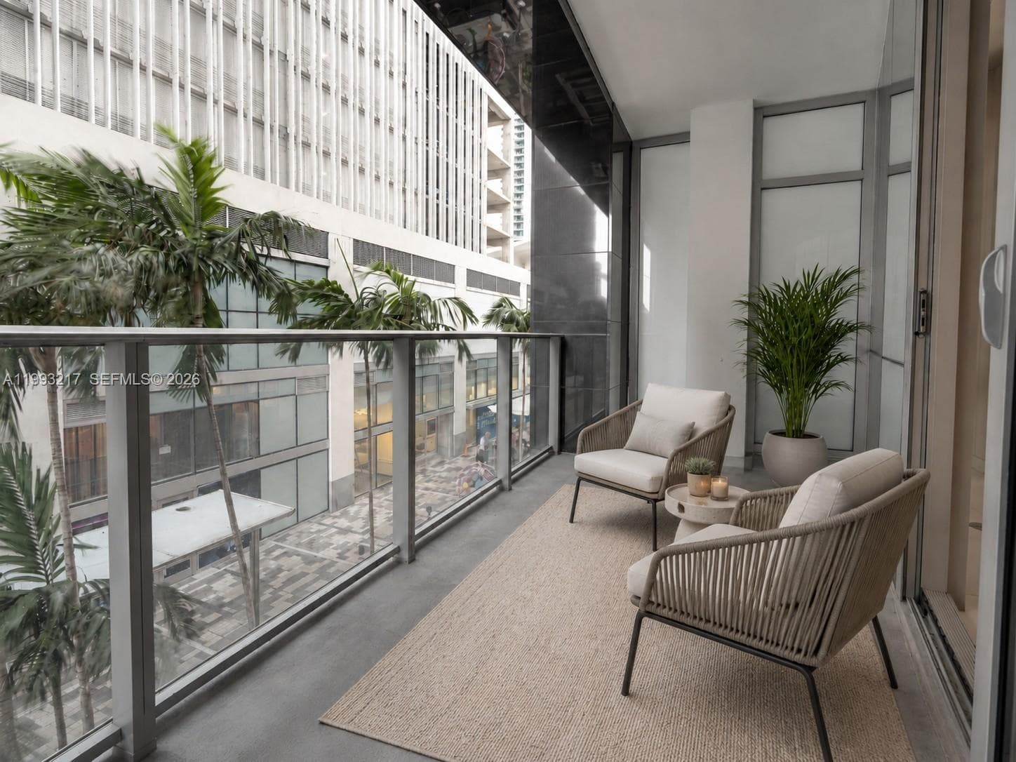 851 NE 1st Ave # 205, Miami, FL 33132 — zdjęcie 3