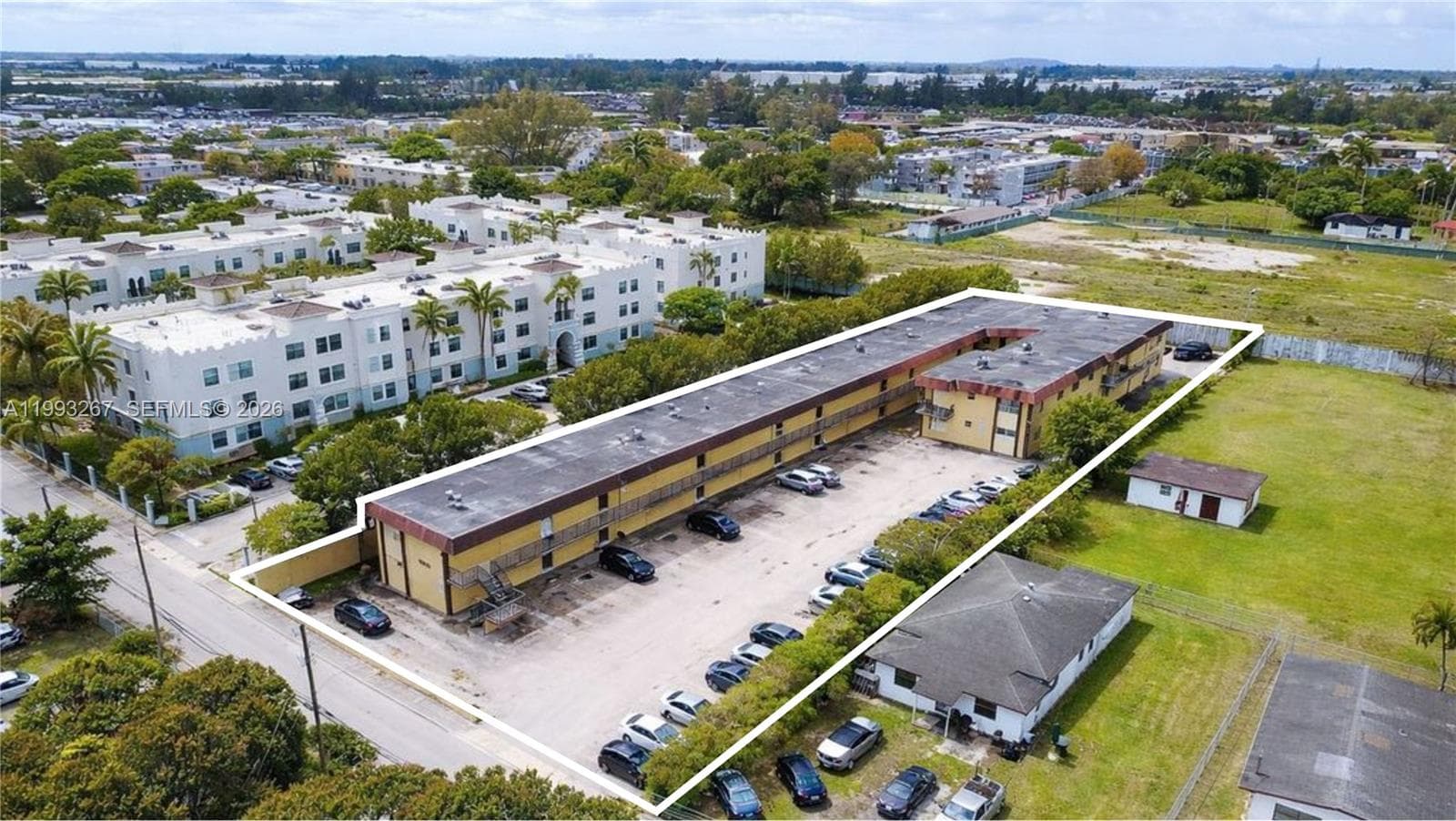 13380 Port Said Rd, Opa-Locka, FL 33054 — zdjęcie 3