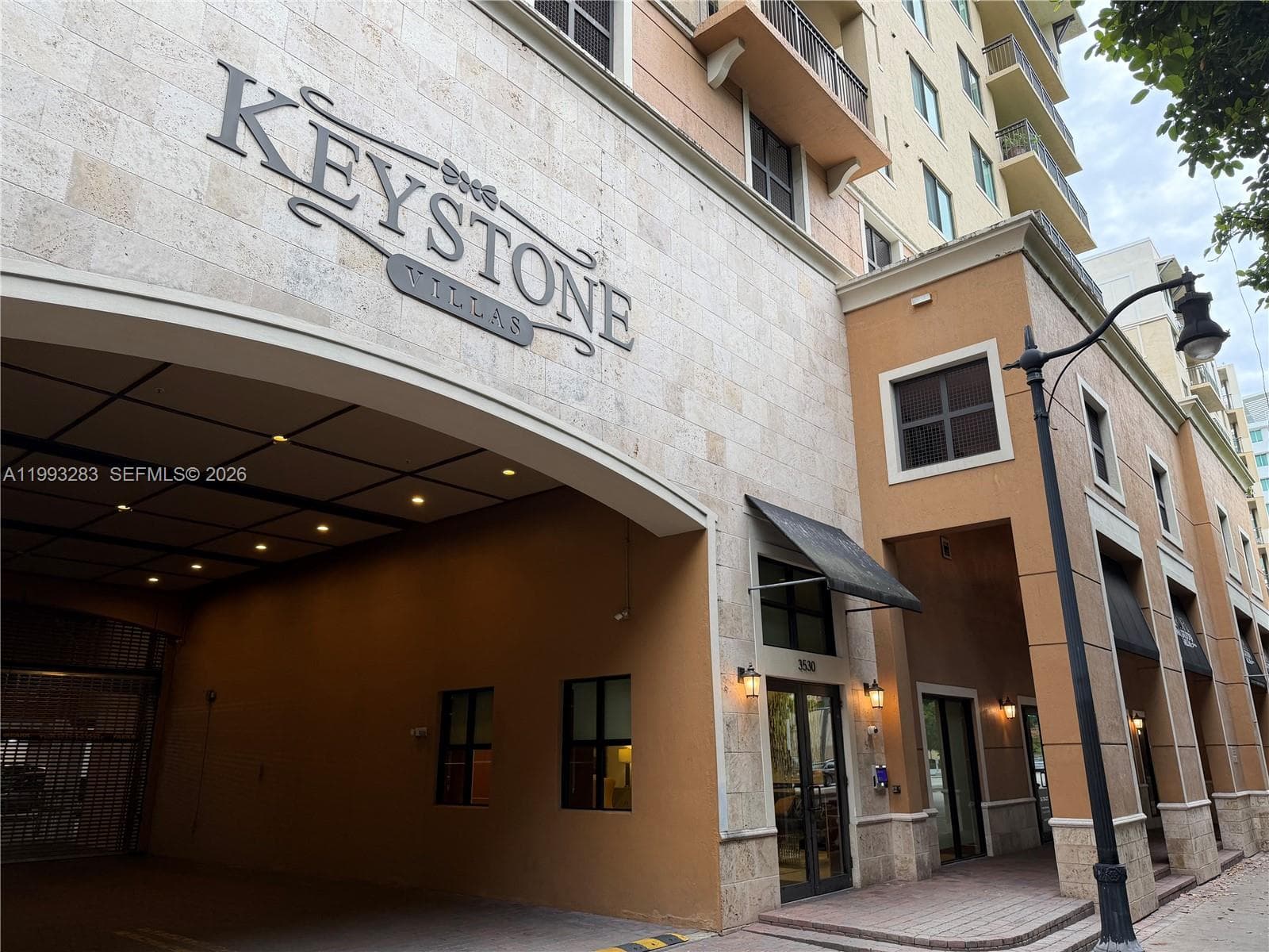 3530 SW 22nd St # 706, Miami, FL 33145 — zdjęcie 2