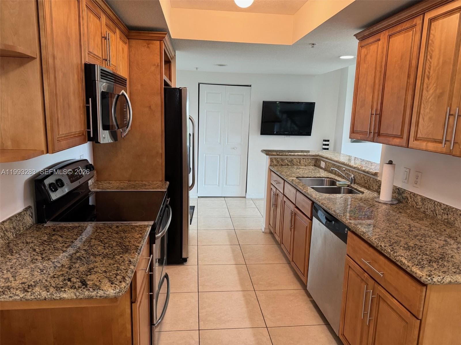 3530 SW 22nd St # 706, Miami, FL 33145 — zdjęcie 4