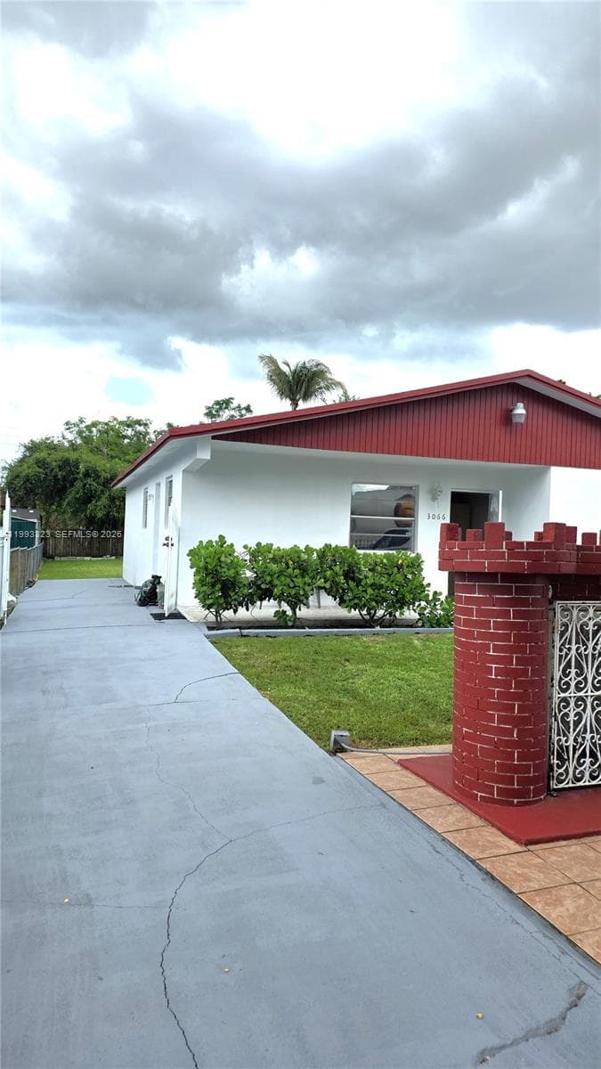 3066 NW 28th St, Miami, FL 33142 — zdjęcie 4