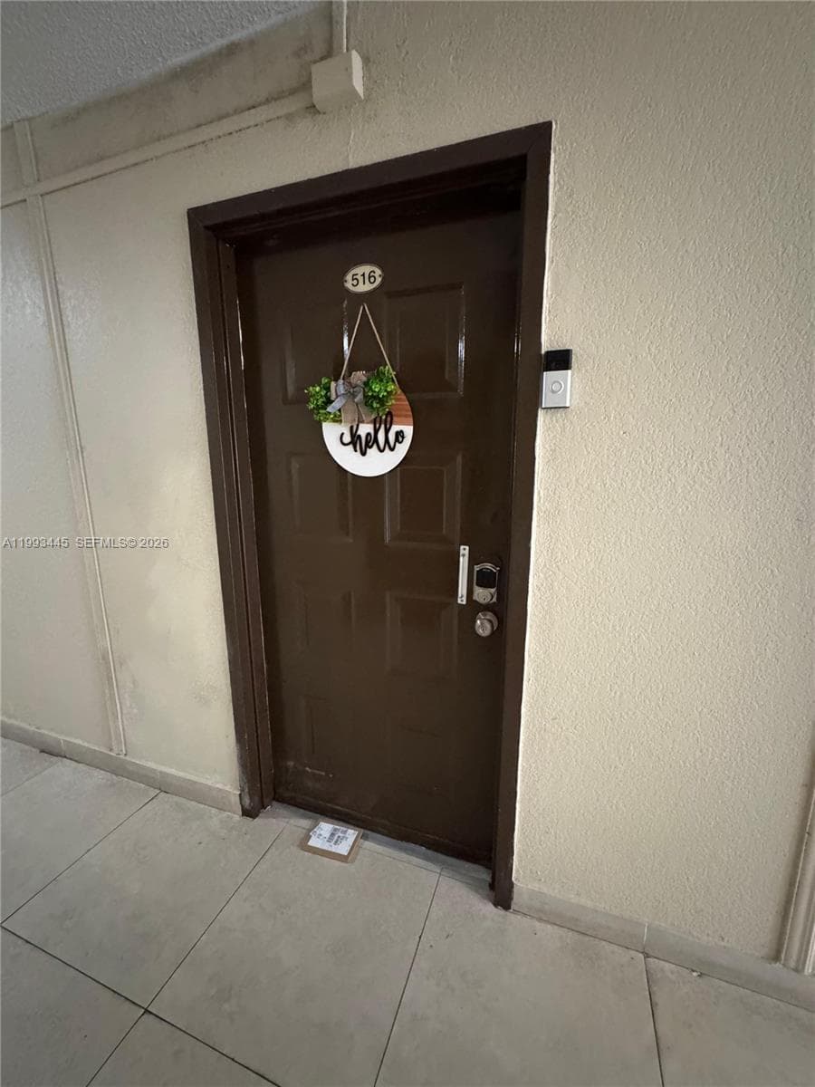 6960 Miami Gardens Dr # 2-516, Hialeah, FL 33015 — zdjęcie 3