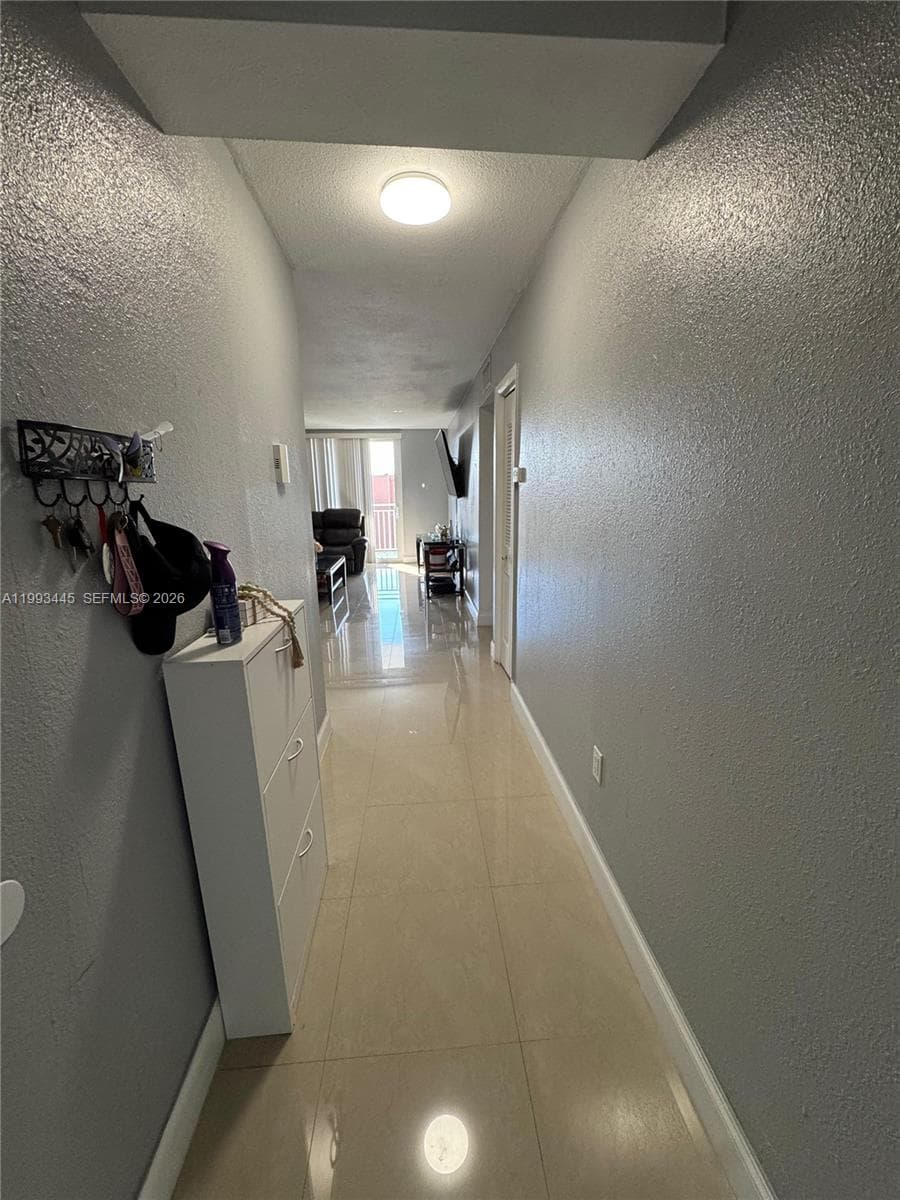 6960 Miami Gardens Dr # 2-516, Hialeah, FL 33015 — zdjęcie 4